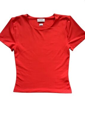 NWOT Aritzia Contour Crew T-Shirt Top Summer 2025